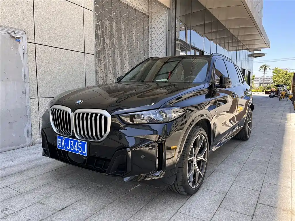 BMW X5 2023