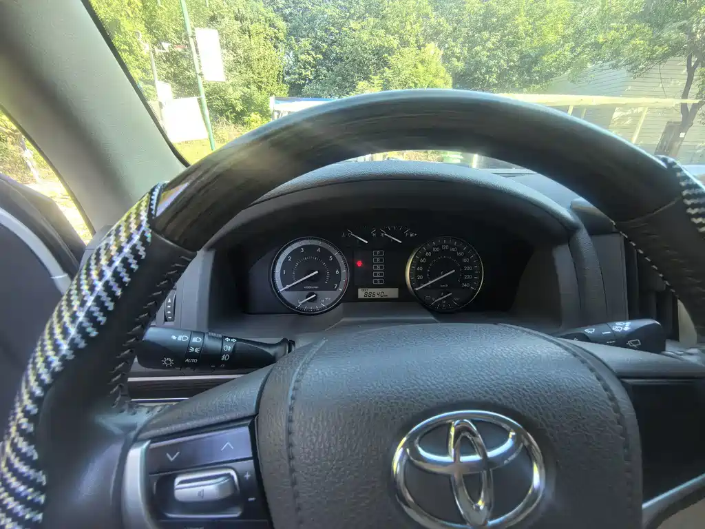 Toyota Land Cruiser — миниатюра 12