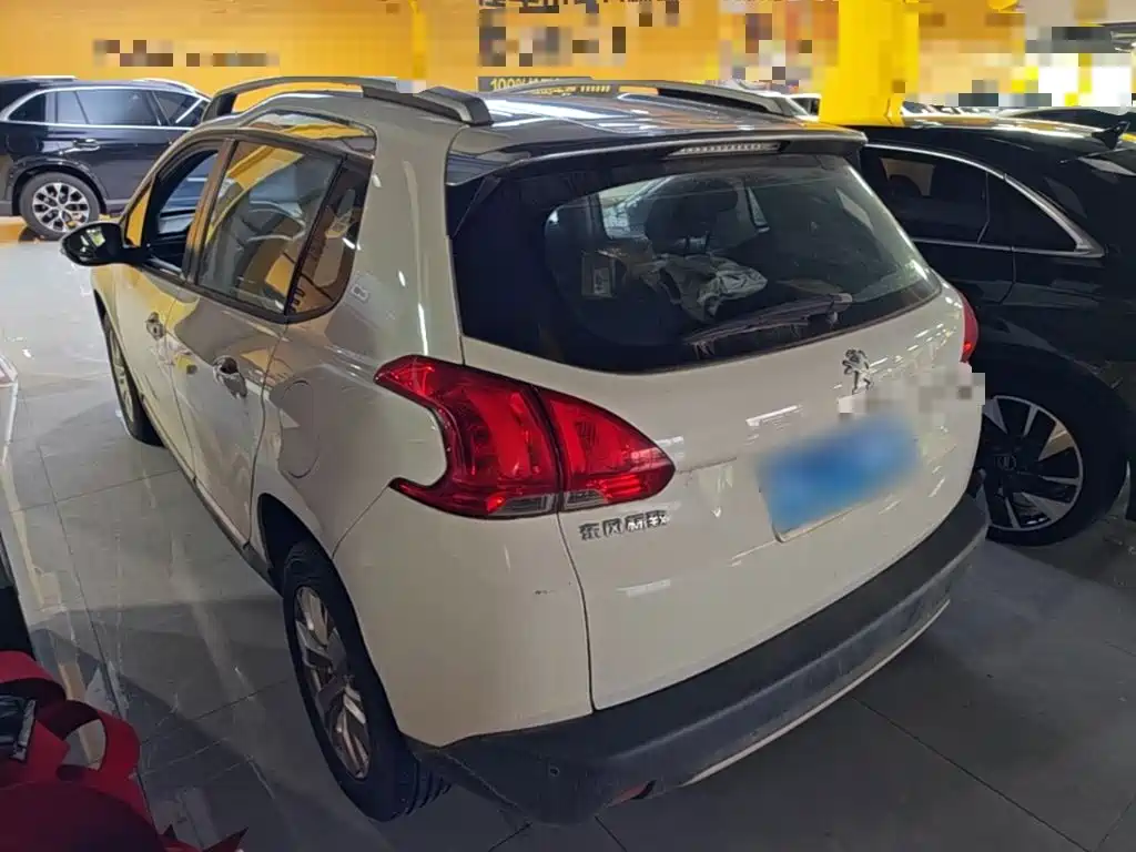 Peugeot 2008 — миниатюра 5