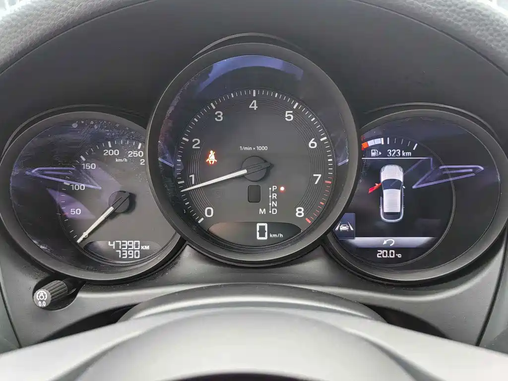 Porsche Macan — миниатюра 14
