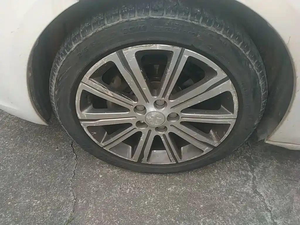 Peugeot 408 — миниатюра 23