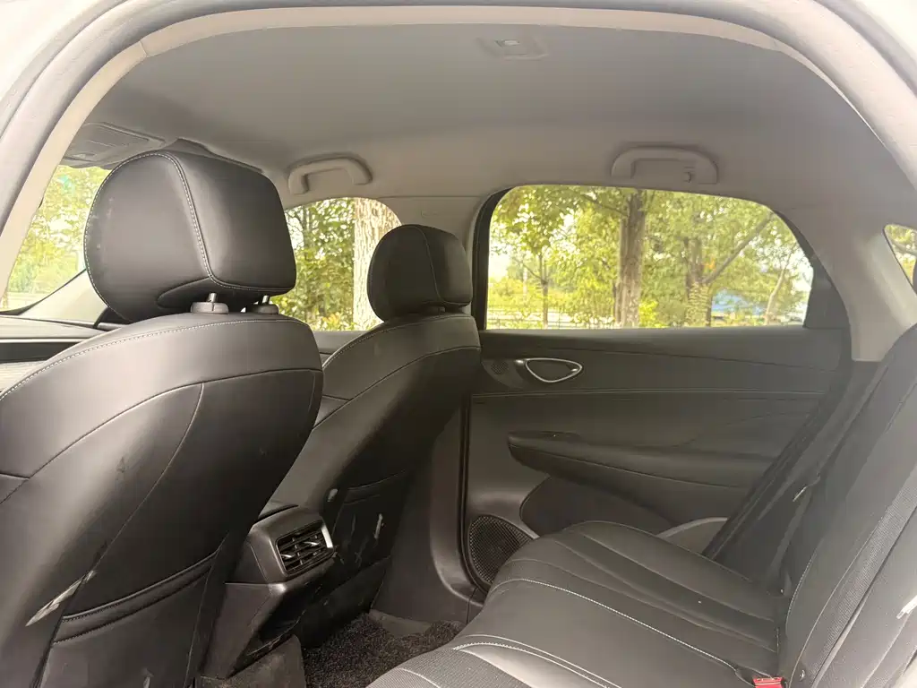 BYD Seal 05 DM-i — миниатюра 10