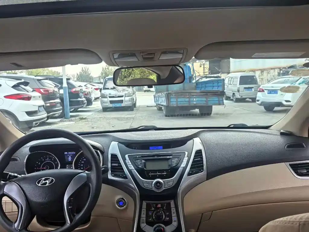 Hyundai Elantra Langdong — миниатюра 7