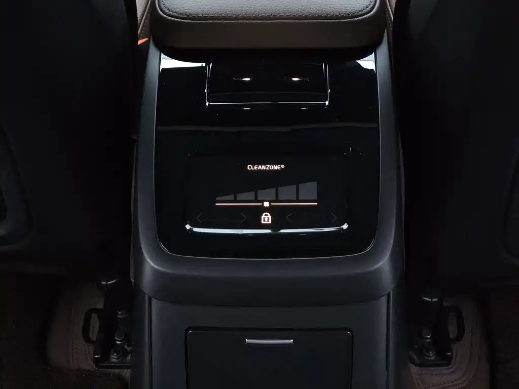 Volvo S90 PHEV — миниатюра 12