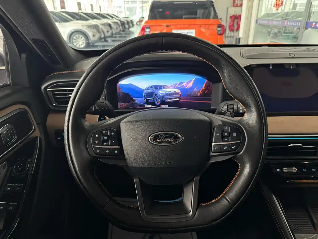 Ford Explorer — миниатюра 17