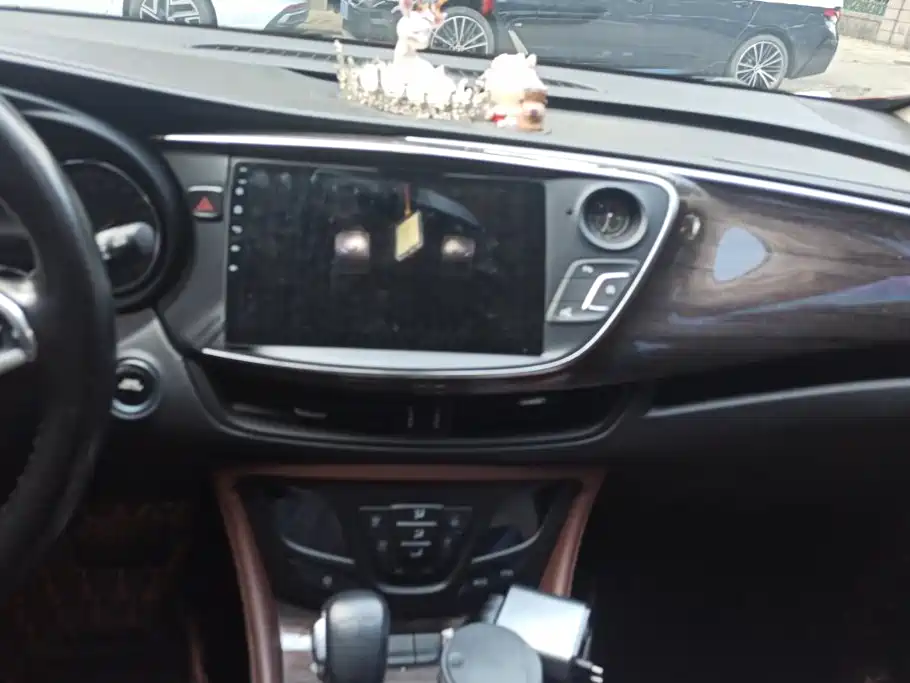Buick Envision Plus — миниатюра 13
