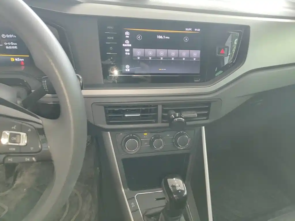 Volkswagen Polo — миниатюра 13