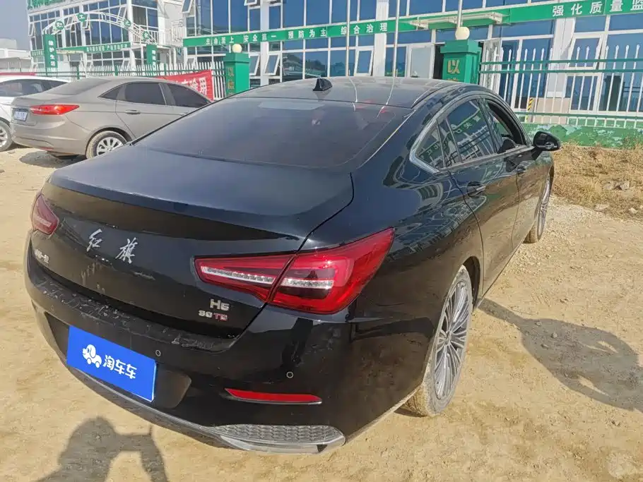 Hongqi Hongqi H5 — миниатюра 3