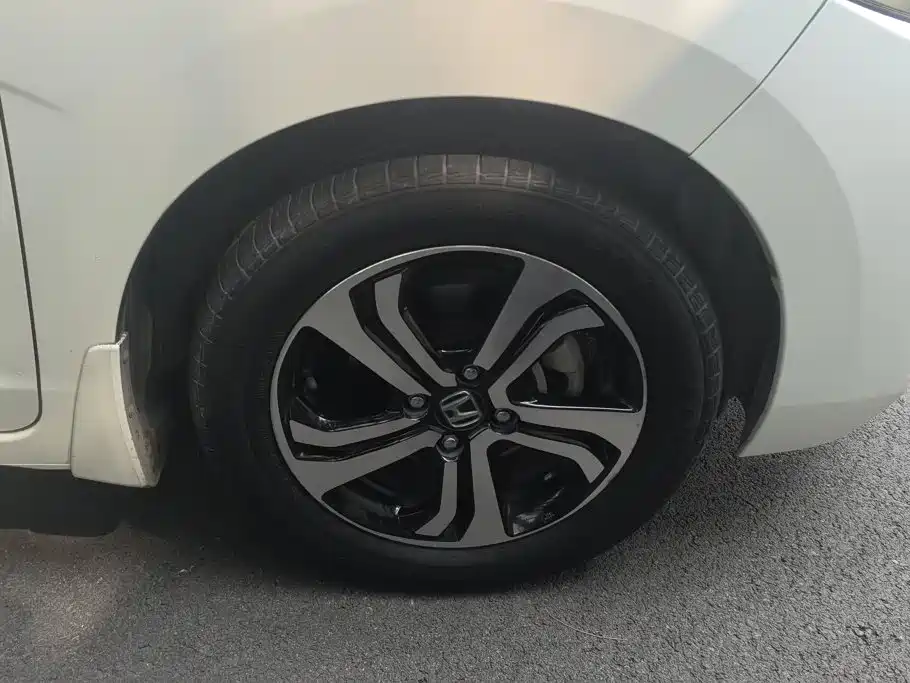 Honda Fit — миниатюра 5