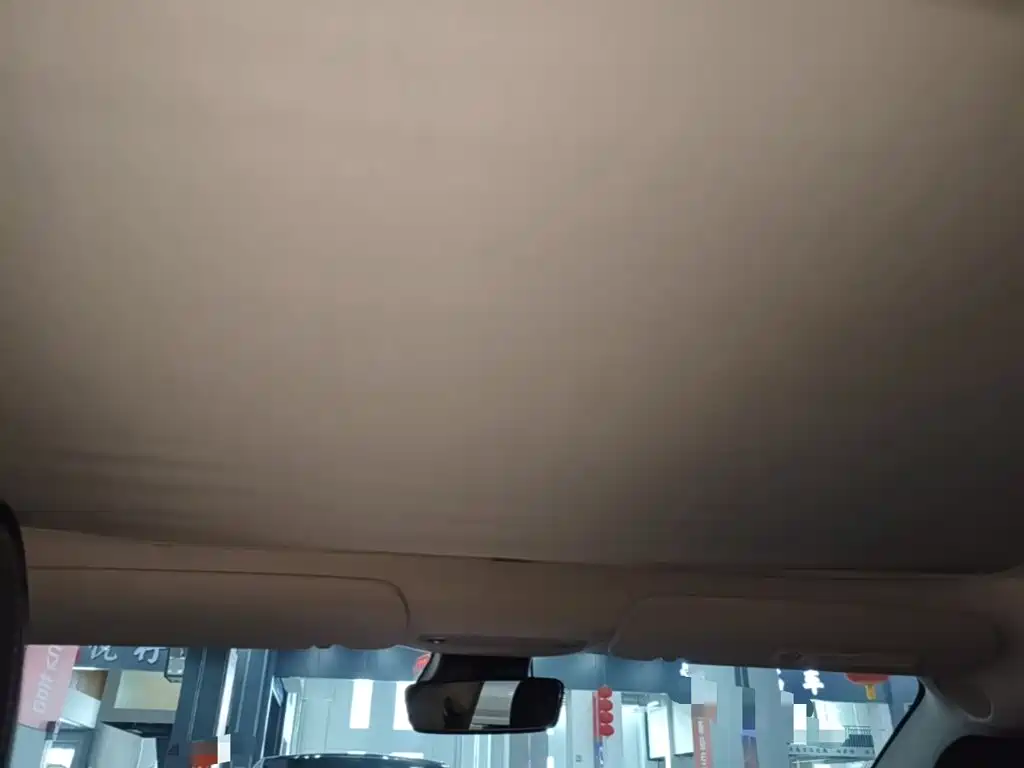 Tesla Model 3 — миниатюра 18