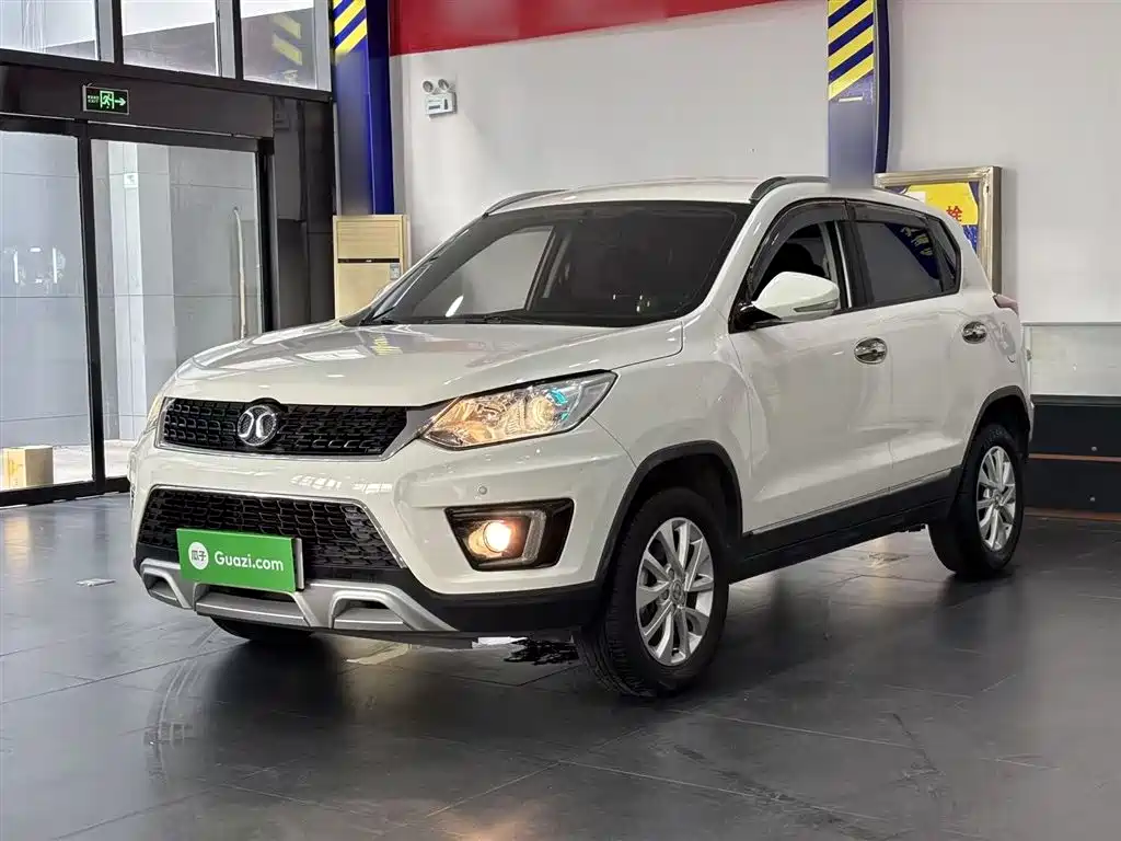 BAIC Senova X35 2016