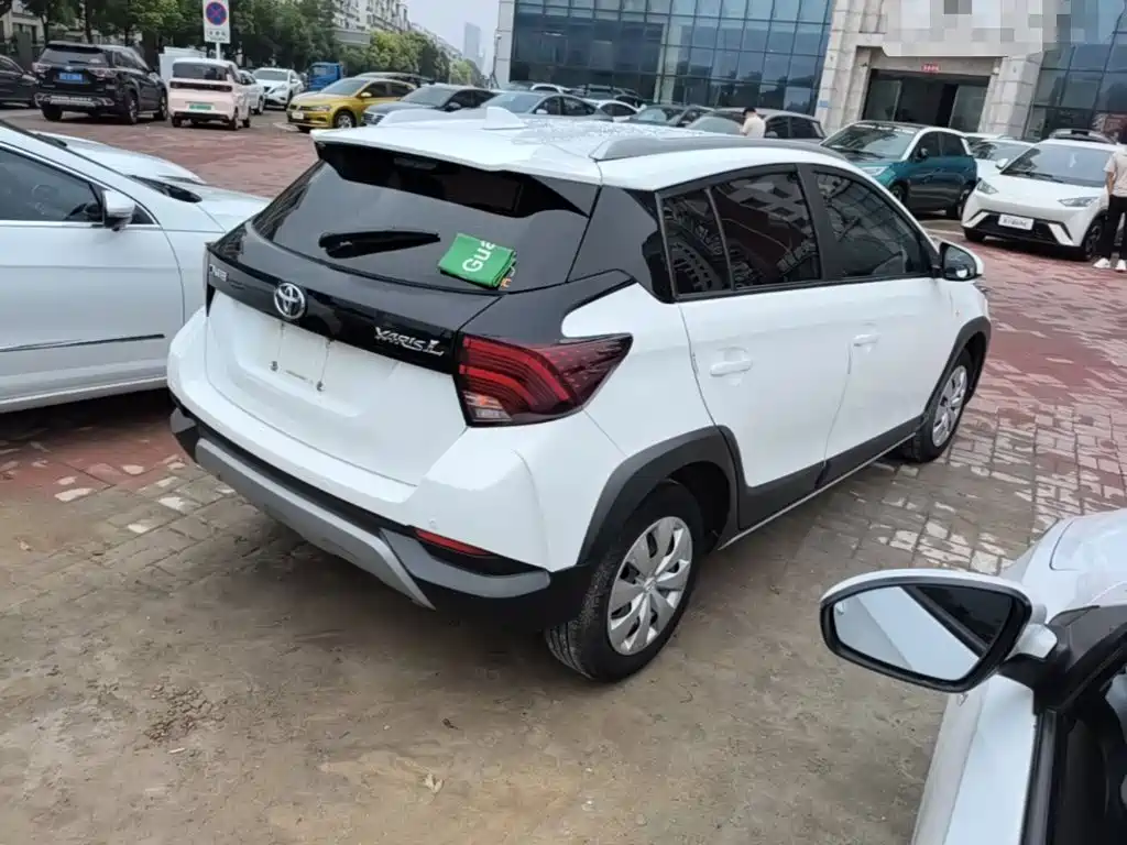 Toyota Yaris L — миниатюра 7