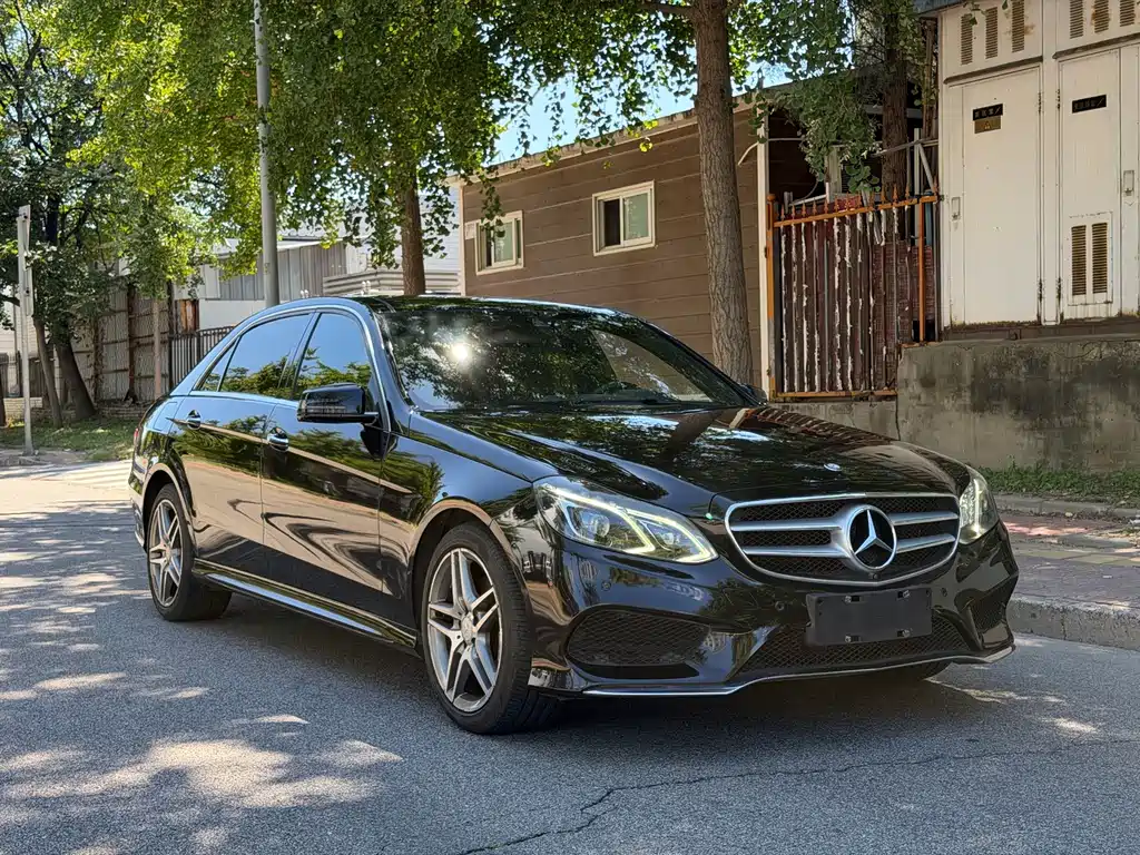 Mercedes-Benz E-Class — миниатюра 3