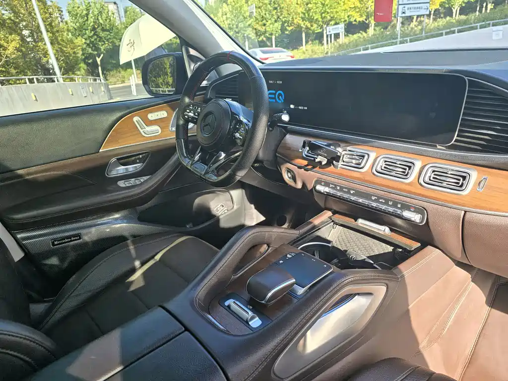 Mercedes-Benz GLE New Energy — миниатюра 9