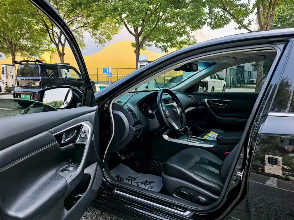 Nissan Teana — миниатюра 9