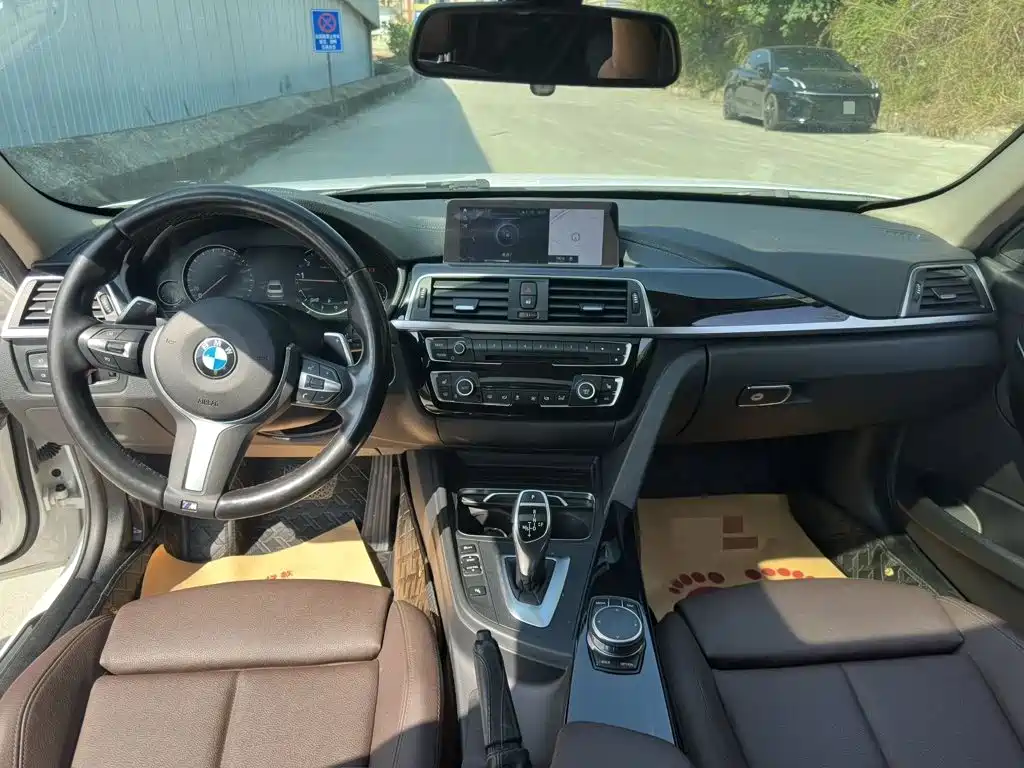 BMW 3 Series — миниатюра 6