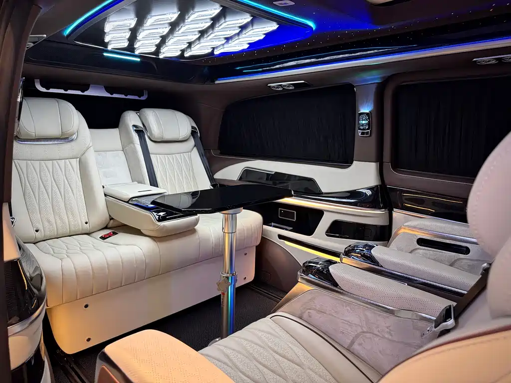 Mercedes-Benz V-Class V 2024 V 300 L Luxury