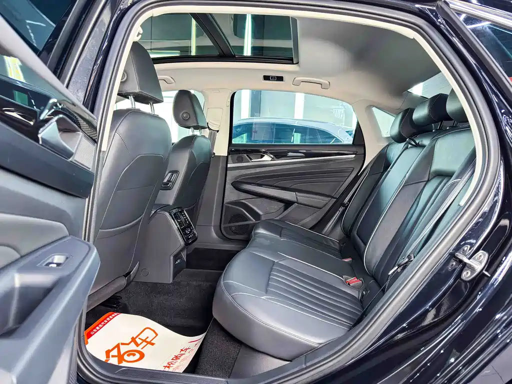 Volkswagen Passat — миниатюра 11