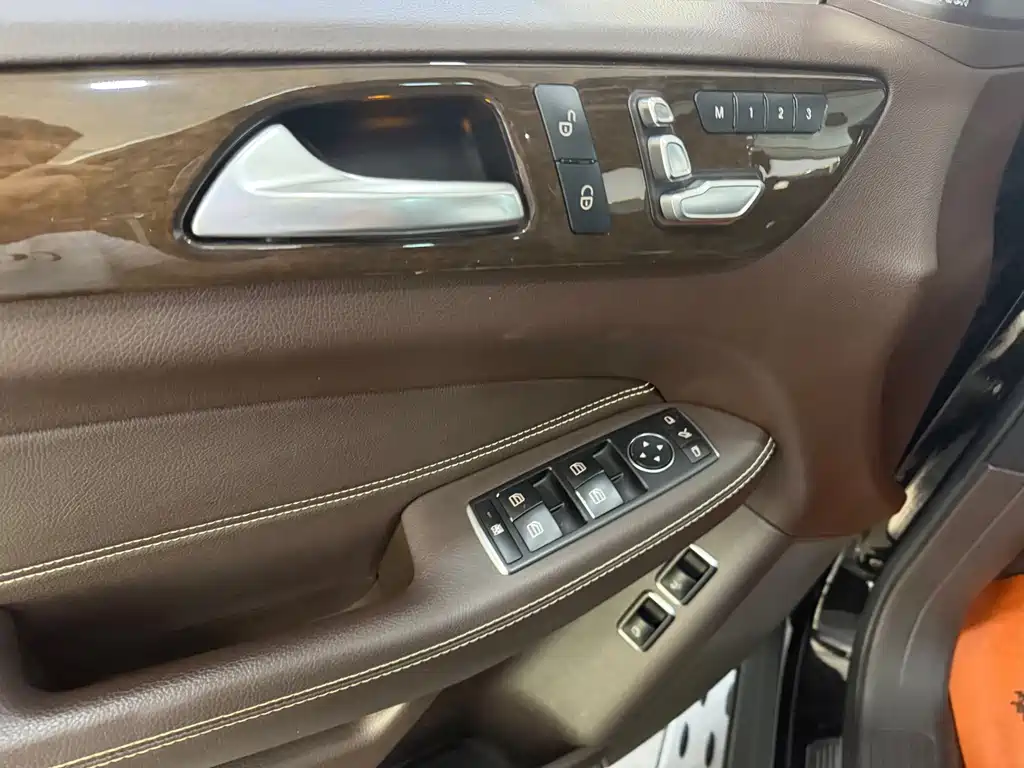 Mercedes-Benz GLS — миниатюра 4