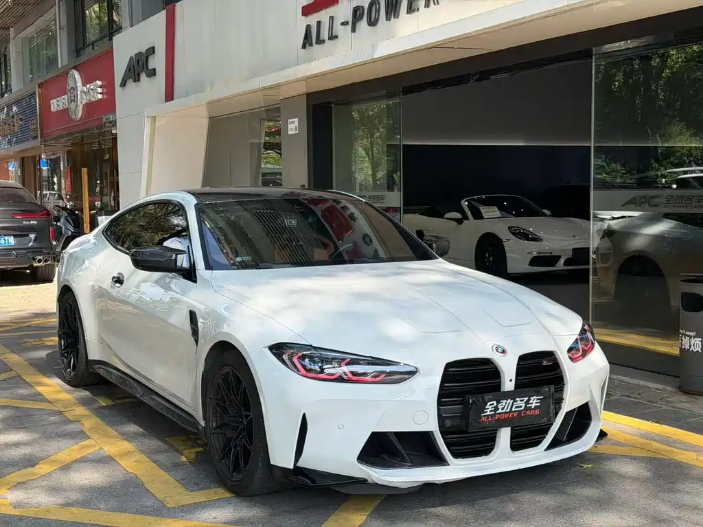 BMW M4 — миниатюра 3