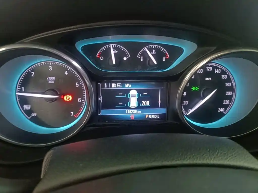 Buick Envision Plus — миниатюра 12