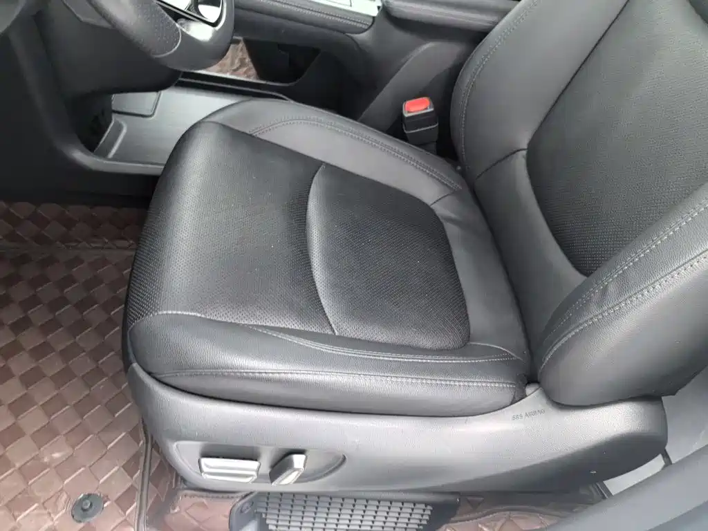 Toyota Sienna — миниатюра 20
