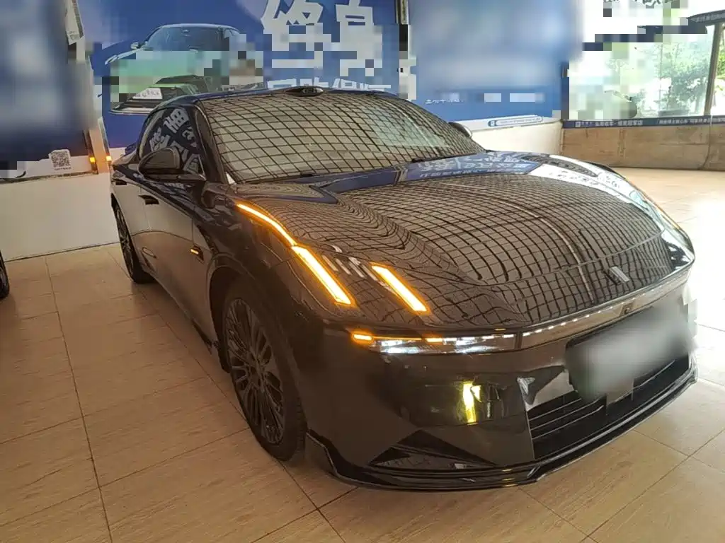 Lynk & Co 10 — миниатюра 4