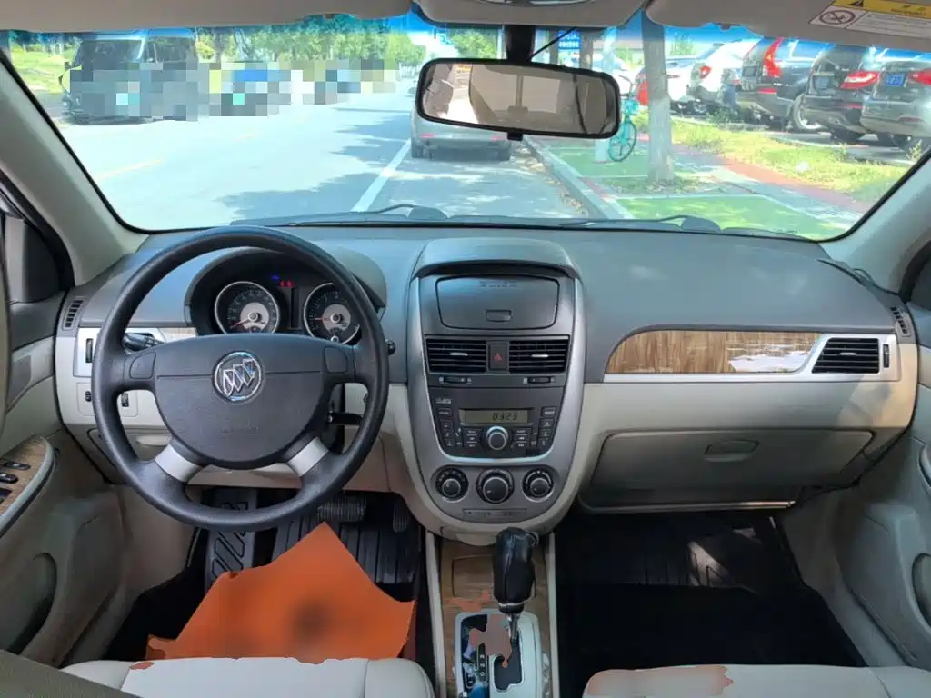 Buick Excelle — миниатюра 10