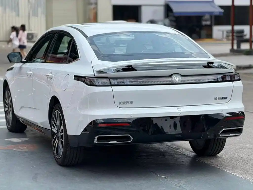 Changan Eado — миниатюра 7