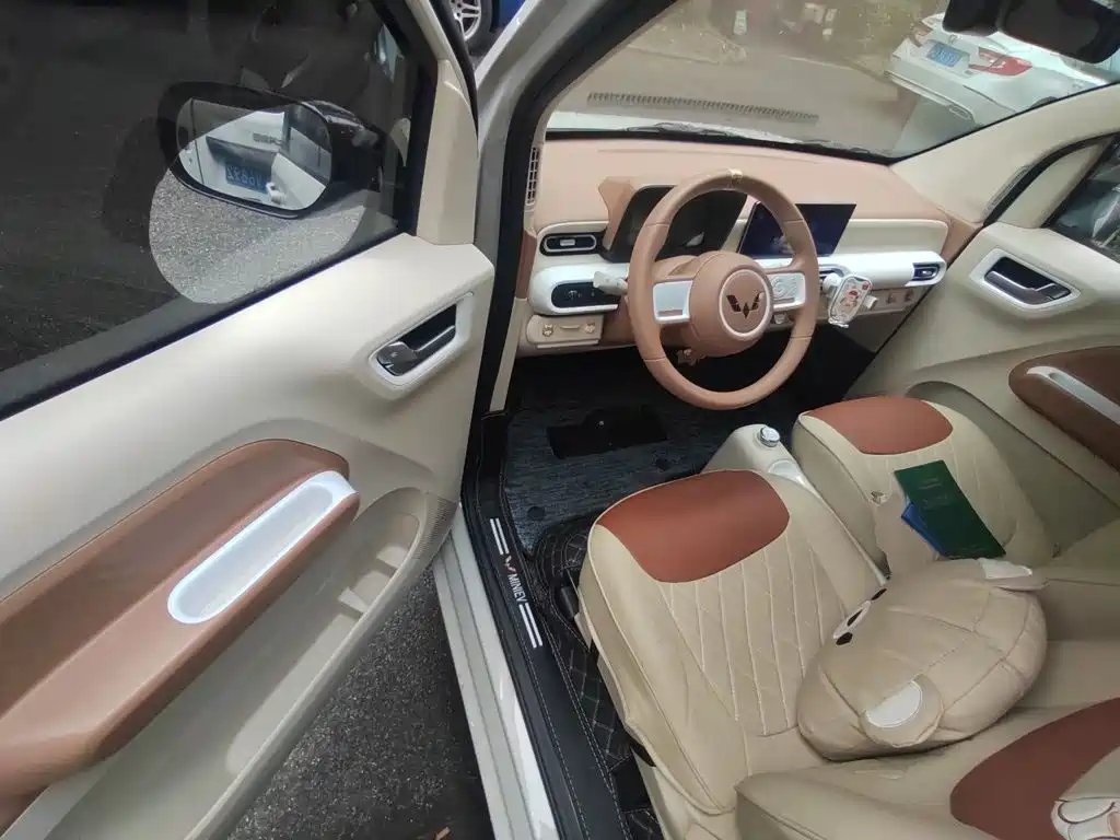 Wuling MINIEV — миниатюра 13