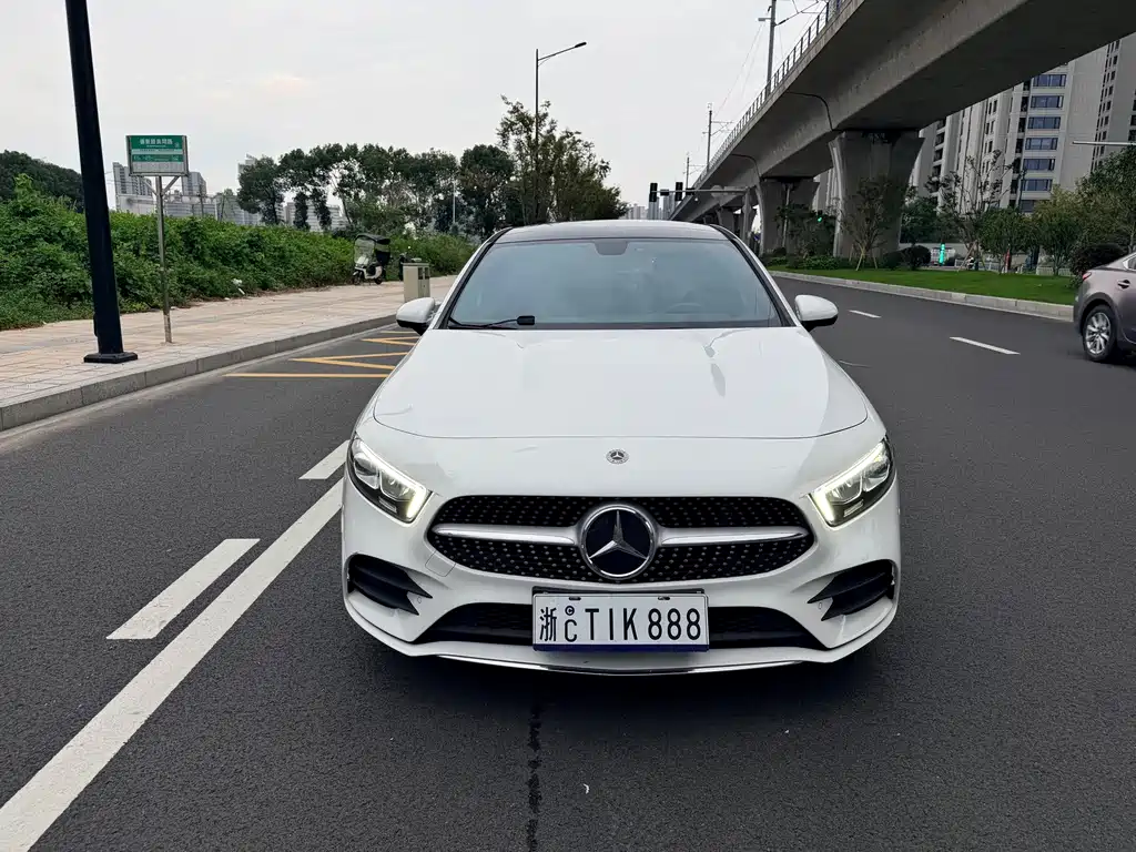 Mercedes-Benz A-Class — миниатюра 2