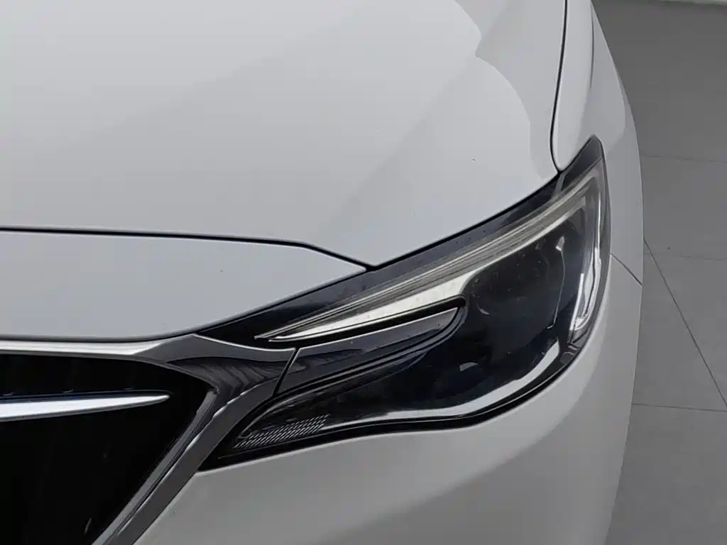 Buick Excelle — миниатюра 7