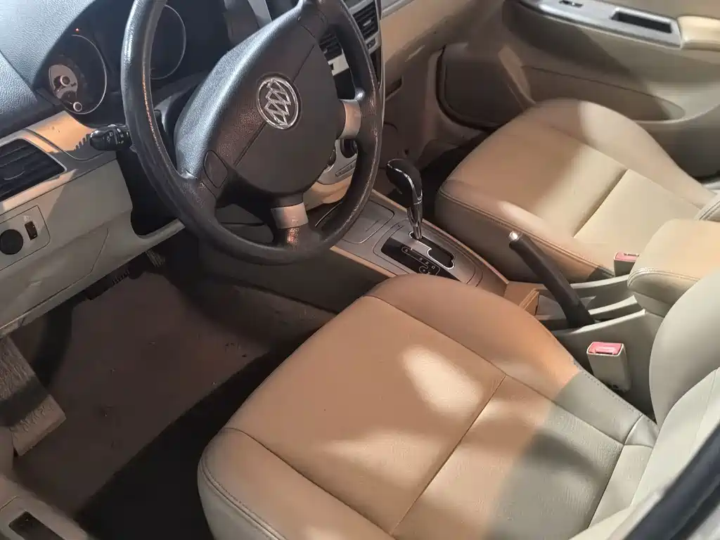 Buick Excelle — миниатюра 2
