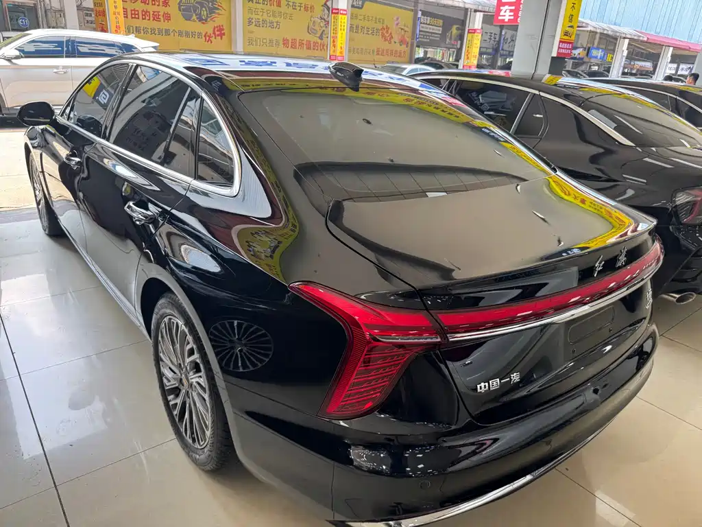 Hongqi Hongqi H5 — миниатюра 13