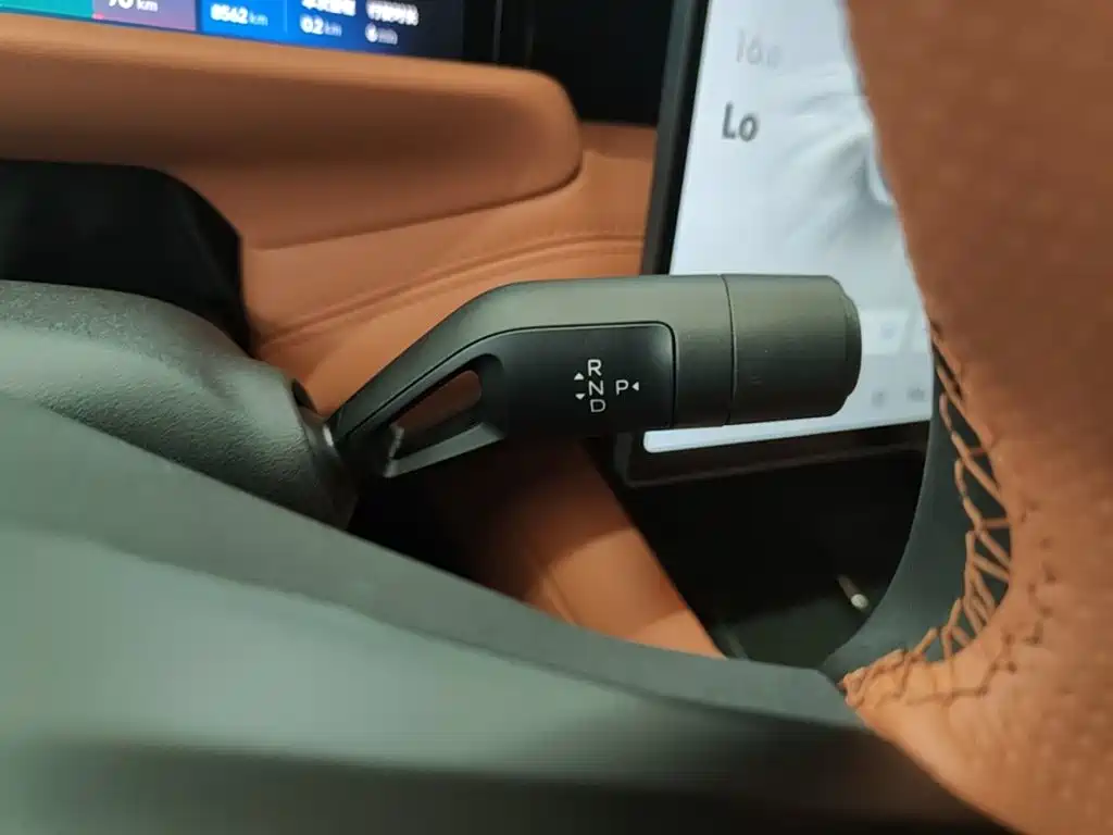 Lynk & Co 10 — миниатюра 14