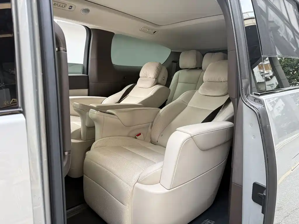 Li Auto Li MEGA — миниатюра 12