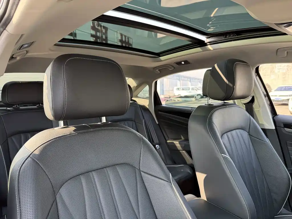 Volkswagen Passat — миниатюра 12