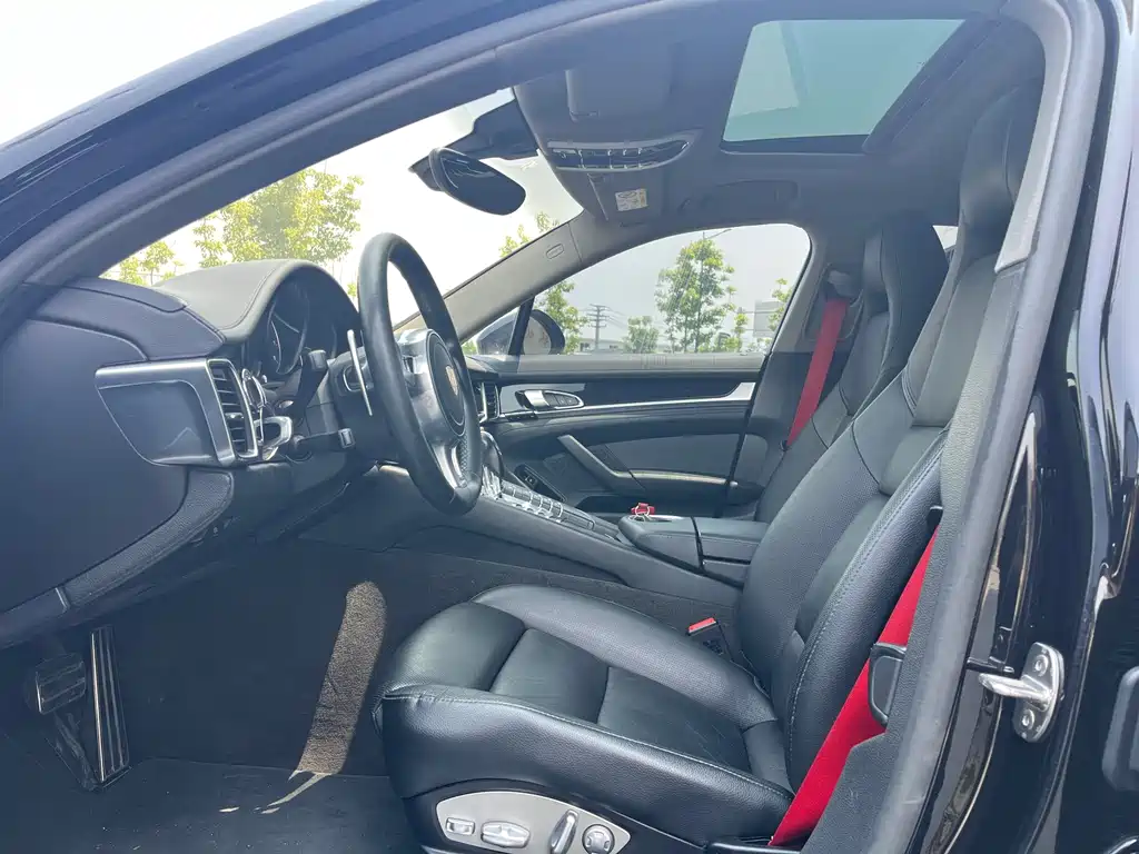 Porsche Panamera — миниатюра 13