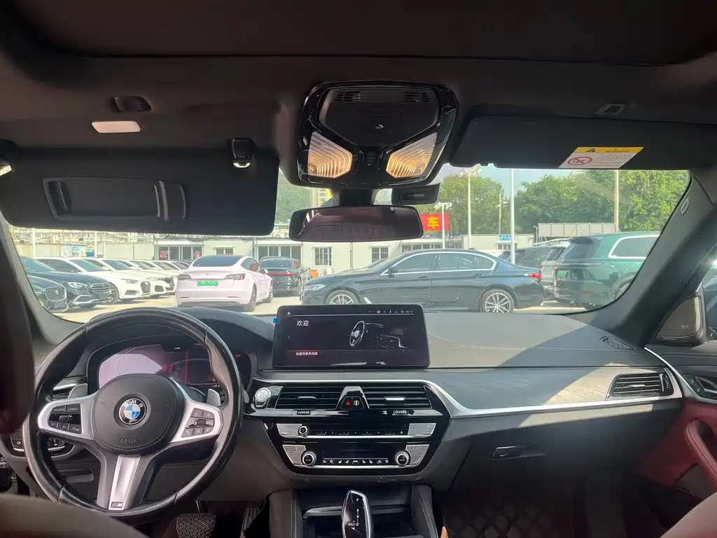 BMW 5 Series — миниатюра 6