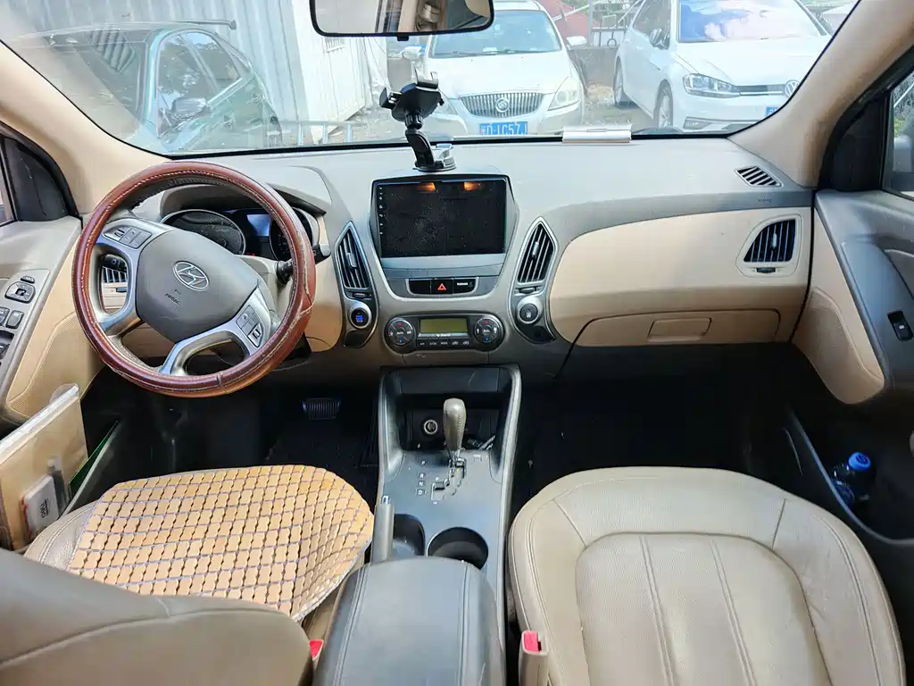 Hyundai ix35 — миниатюра 9