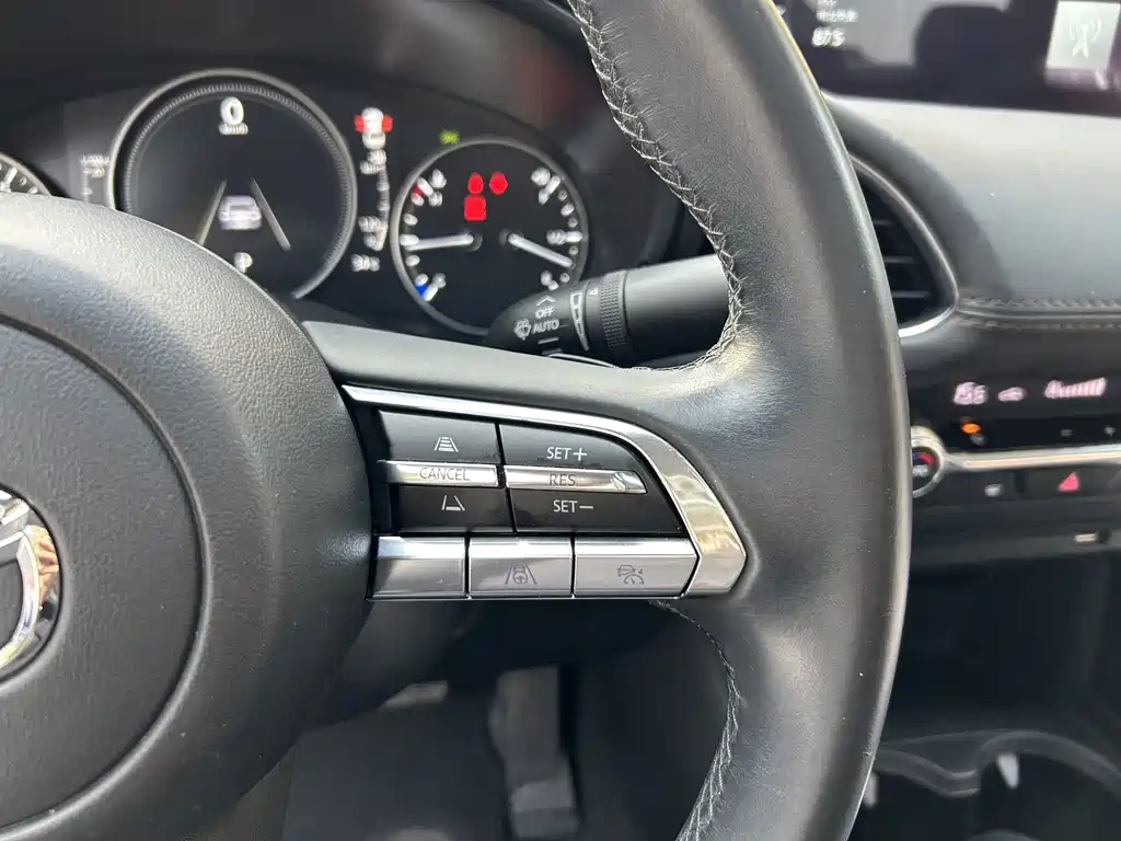 Mazda 3 Axela — миниатюра 10
