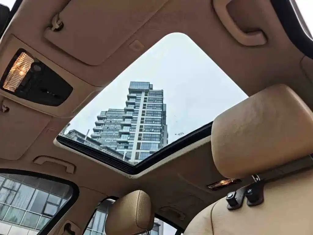 BMW 5 Series — миниатюра 26