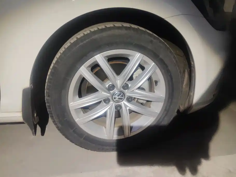 Volkswagen Golf — миниатюра 6