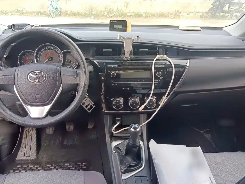 Toyota Corolla — миниатюра 10