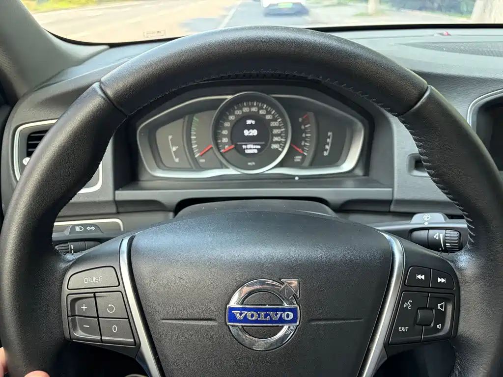 Volvo S60 — миниатюра 12