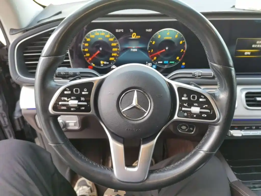 Mercedes-Benz GLE (Import) — миниатюра 11