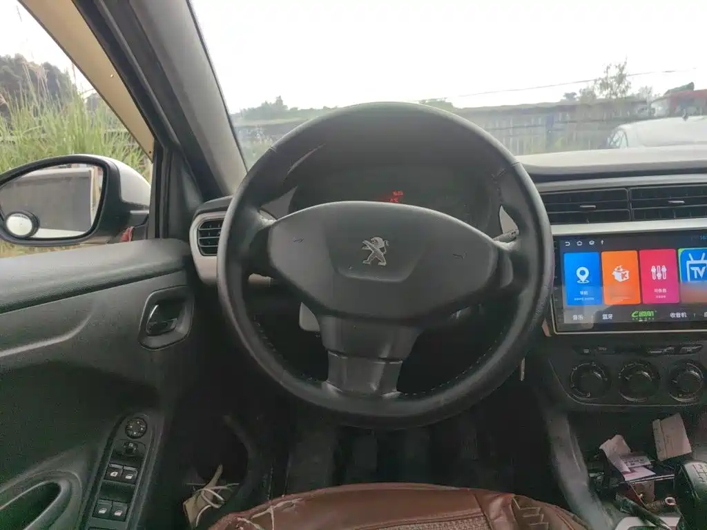 Peugeot 301 — миниатюра 6