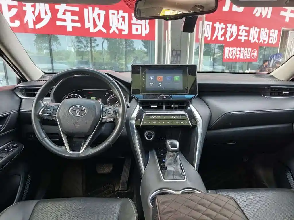 Toyota Harrier — миниатюра 8