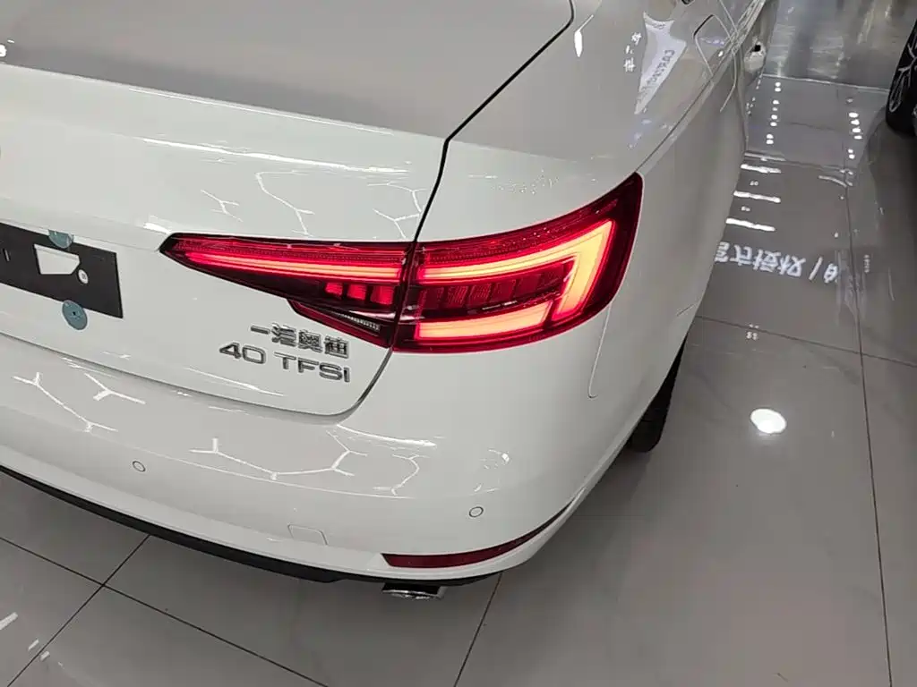Audi A4L — миниатюра 8