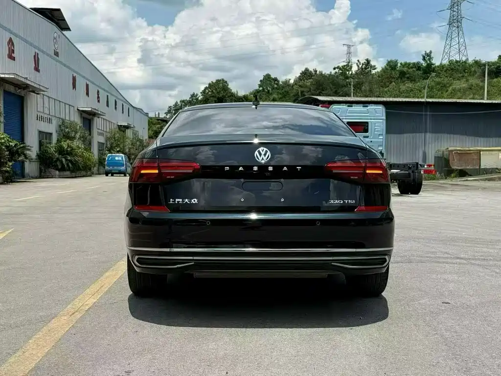 Volkswagen Passat — миниатюра 7